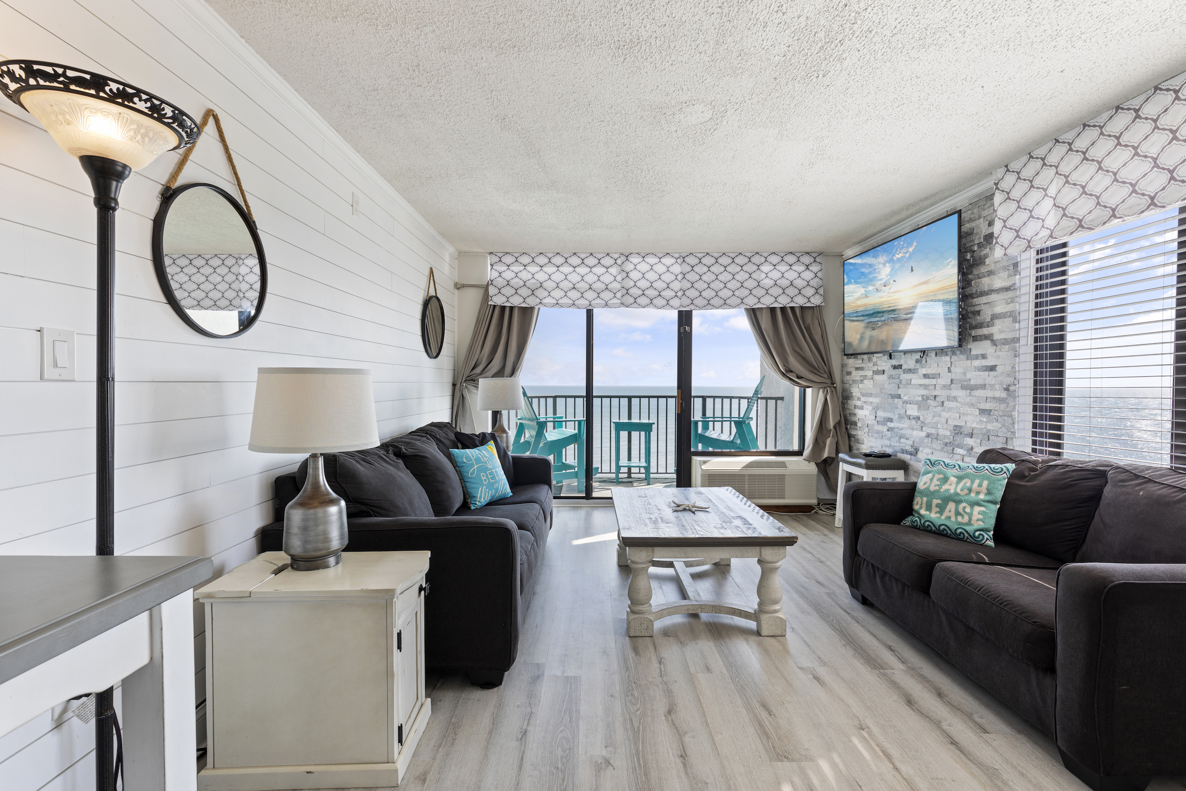 Oceanfront 2-Bedroom Combo Suite