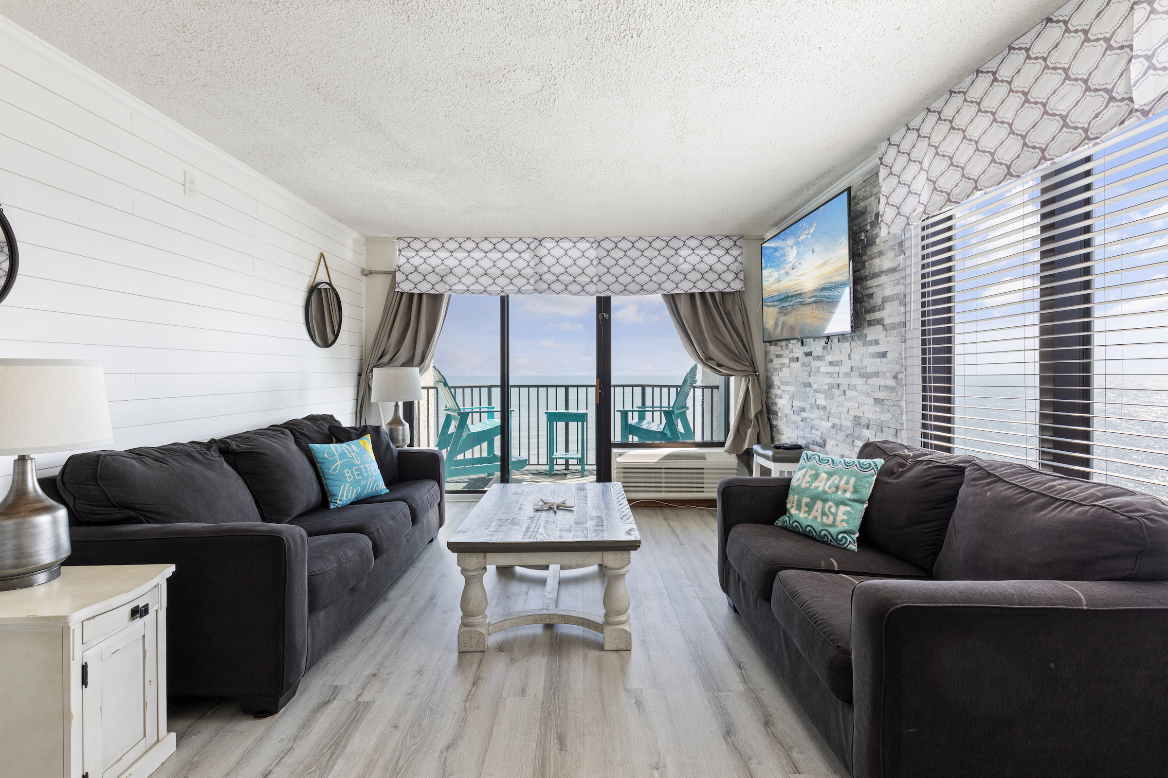 Oceanfront 2-Bedroom Combo Suite