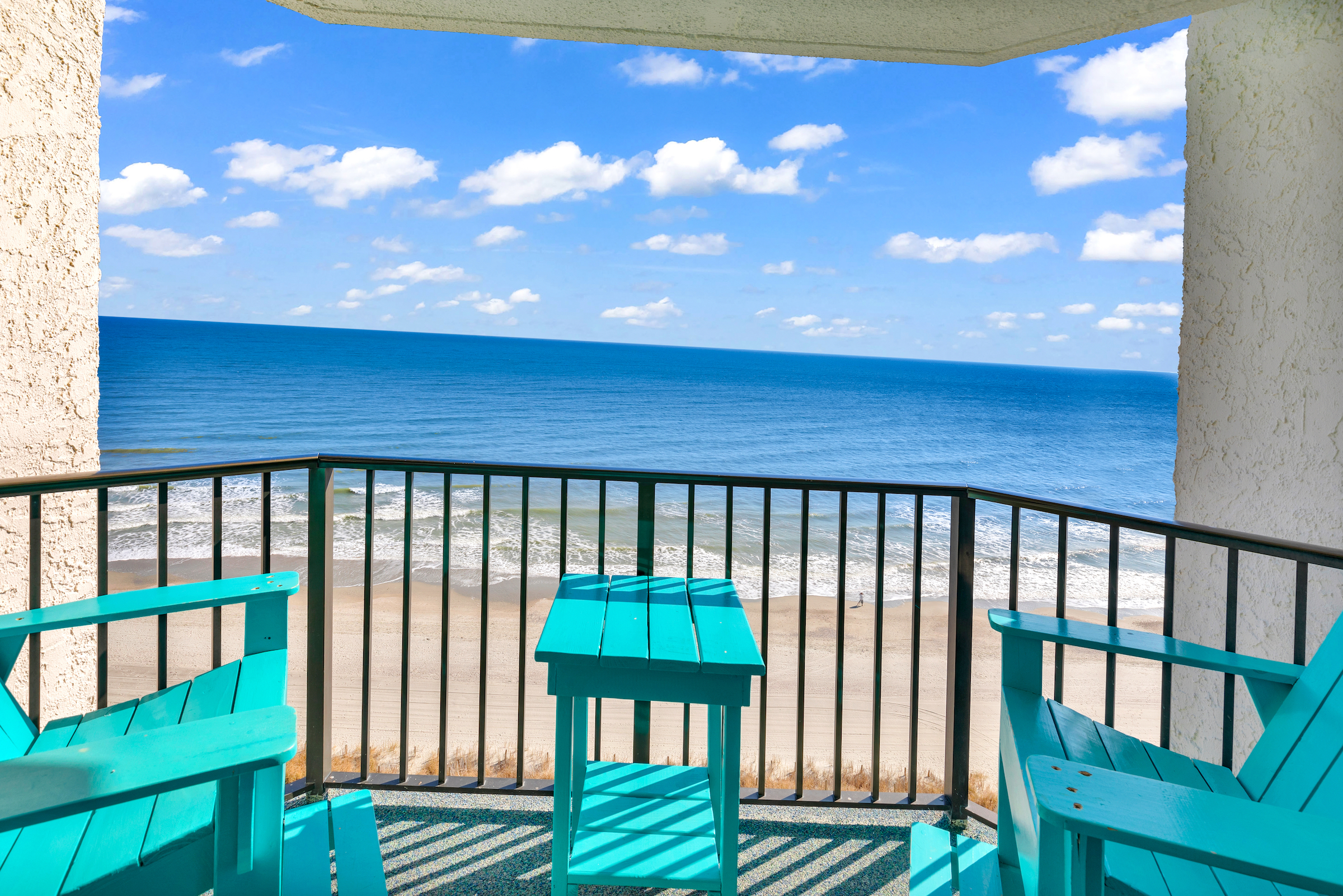 Oceanfront 2-Bedroom Combo Suite