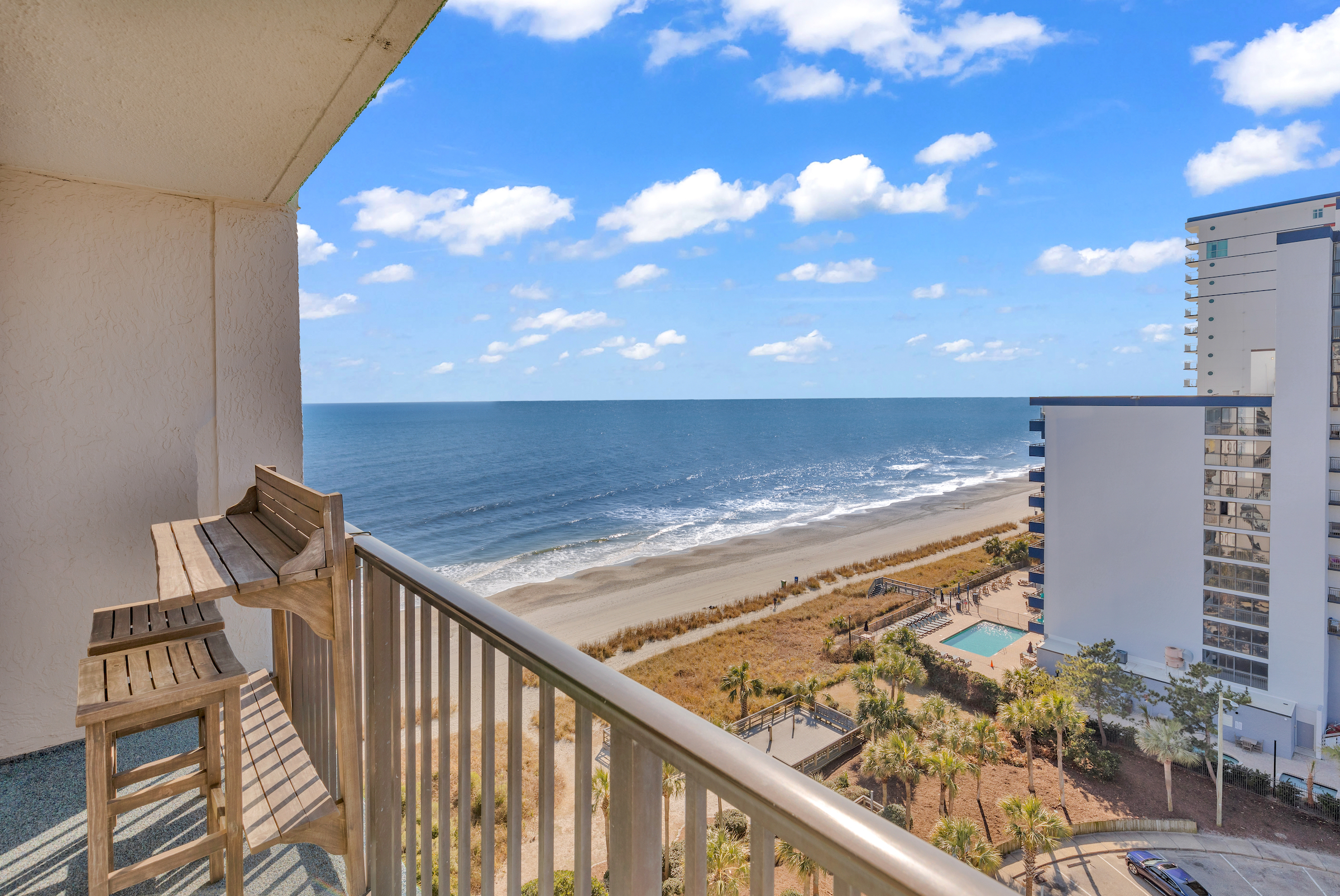 Oceanfront 2-Bedroom Combo Suite