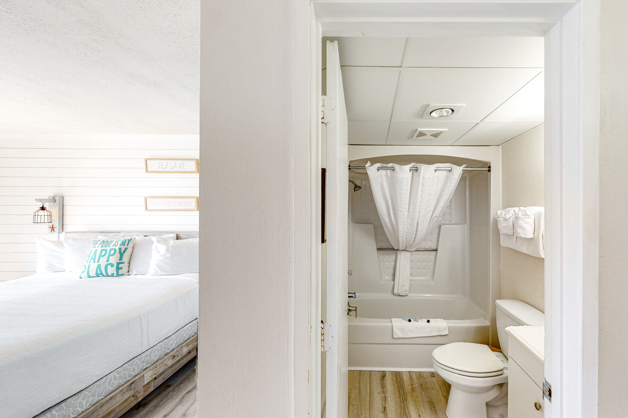 Oceanfront 2-Bedroom Combo Suite