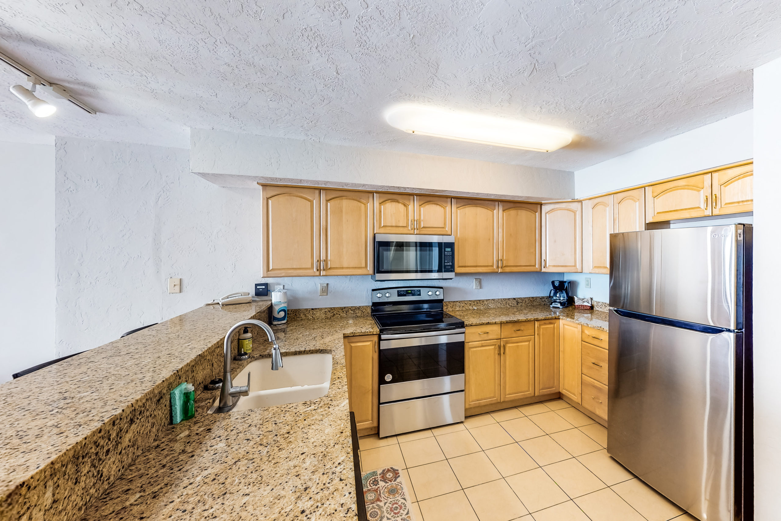 Oceanfront 2-Bedroom Suite