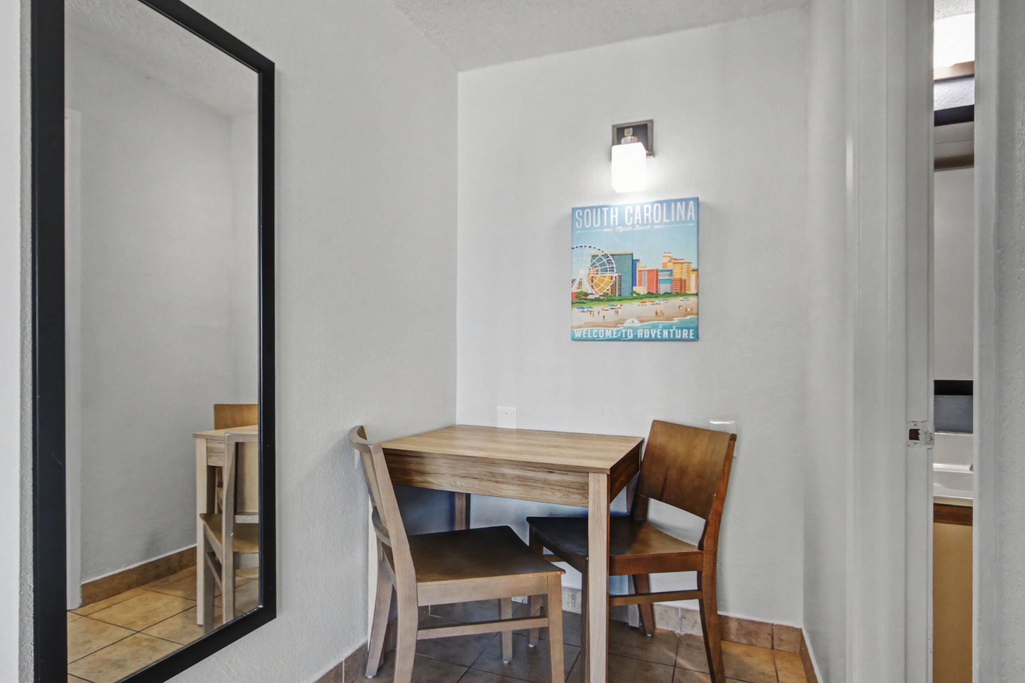 Standard Room – Partial Ocean View